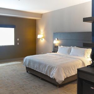 Habitación Estándar con Cama King Adaptada para Discapacitados